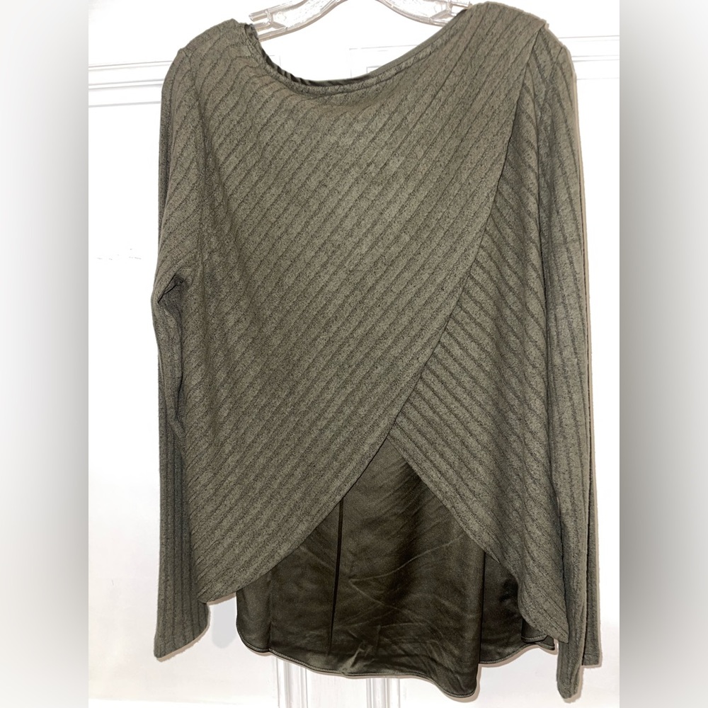 White House Black Market Sweater